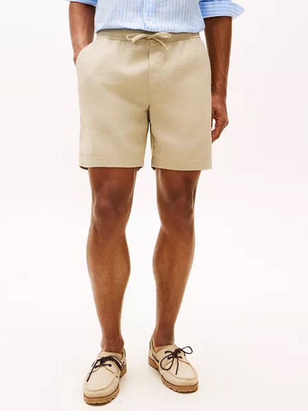 Men's Drawstring Linen-Blend Shorts in Khaki